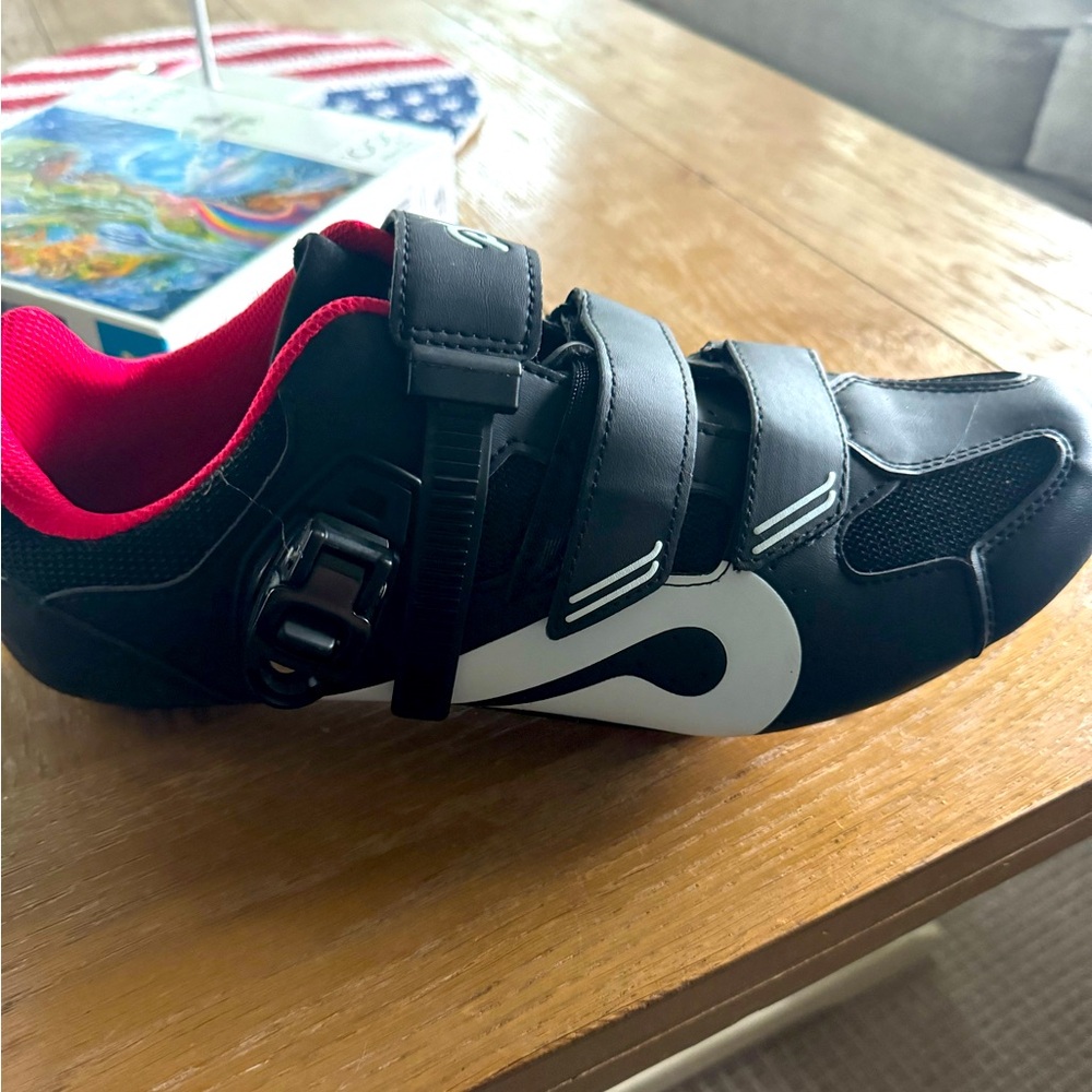 Peloton shoes size 38